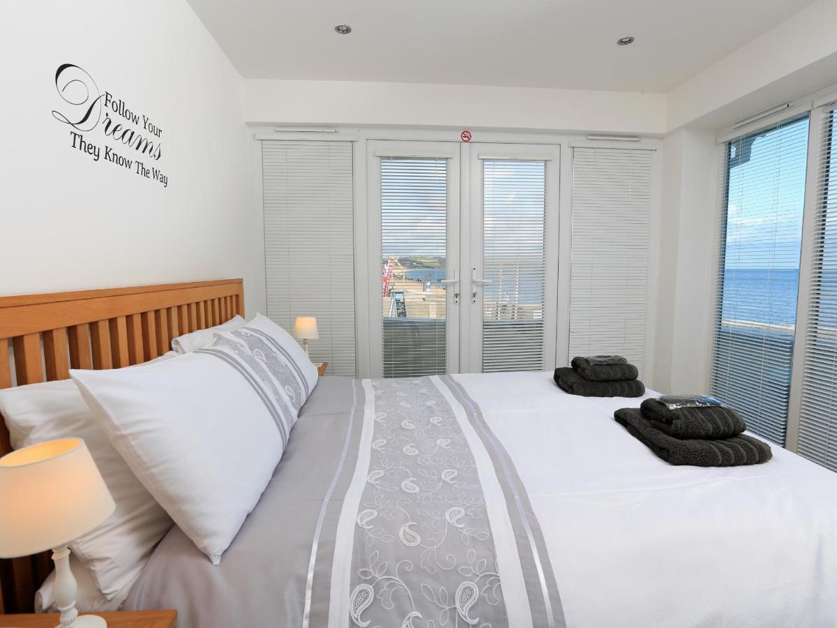 1 At The Beach Beesands Esterno foto